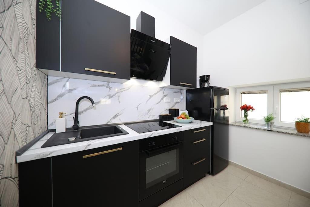 “Minipalais” Apartment In The Heart Of Zadar Bagian luar foto